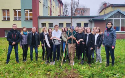 Pierwsza powiatowa akcja sadzenia drzew miododajnych już za nami