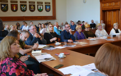 Konferencja organizacji pozarządowych w powiecie iławskim z imponująca frekwencją. Wybrano nową radę i wyróżniono wolontariuszy